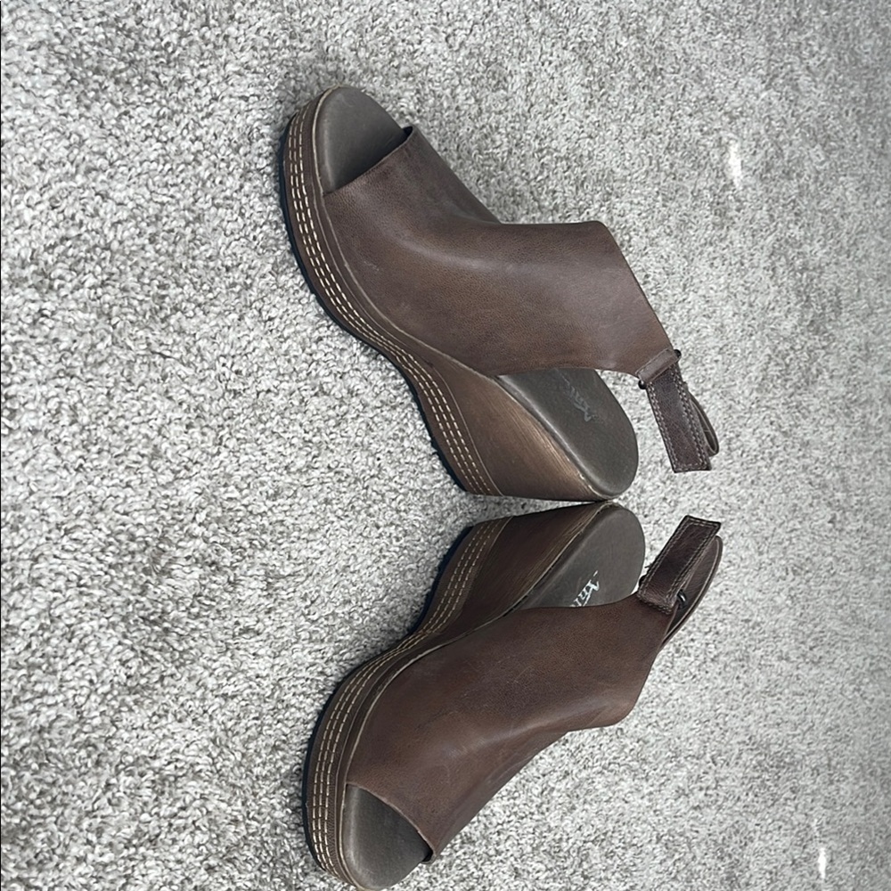 Antelope Brown Leather Slingback Wedge Sandals - Picture 7 of 8
